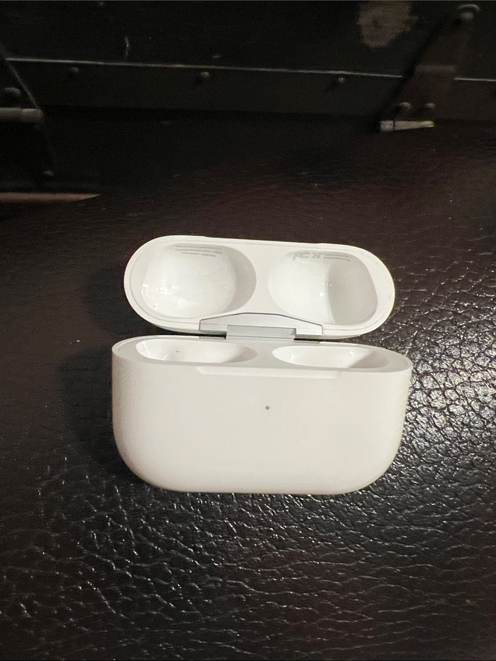 Apple Wireless Earbuds Charging Case